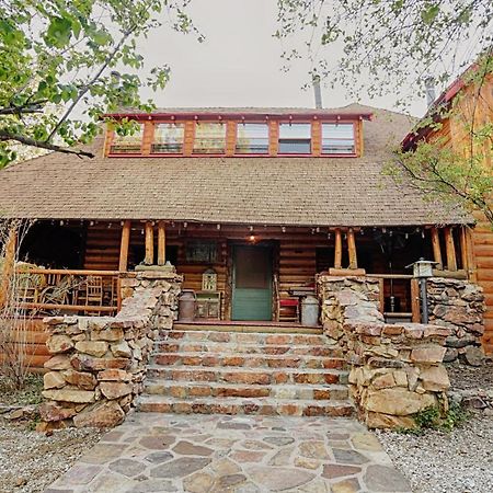 Bed and Breakfast Gold Mountain Manor Velké Medvědí jezero Exteriér fotografie