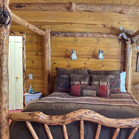 Bed and Breakfast Gold Mountain Manor Velké Medvědí jezero Exteriér fotografie
