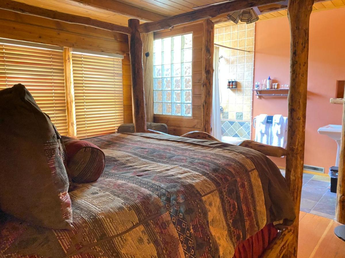 Bed and Breakfast Gold Mountain Manor Velké Medvědí jezero Exteriér fotografie