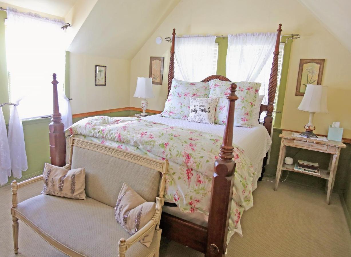 Bed and Breakfast Gold Mountain Manor Velké Medvědí jezero Exteriér fotografie